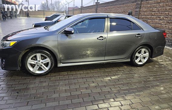 Toyota Camry 2013