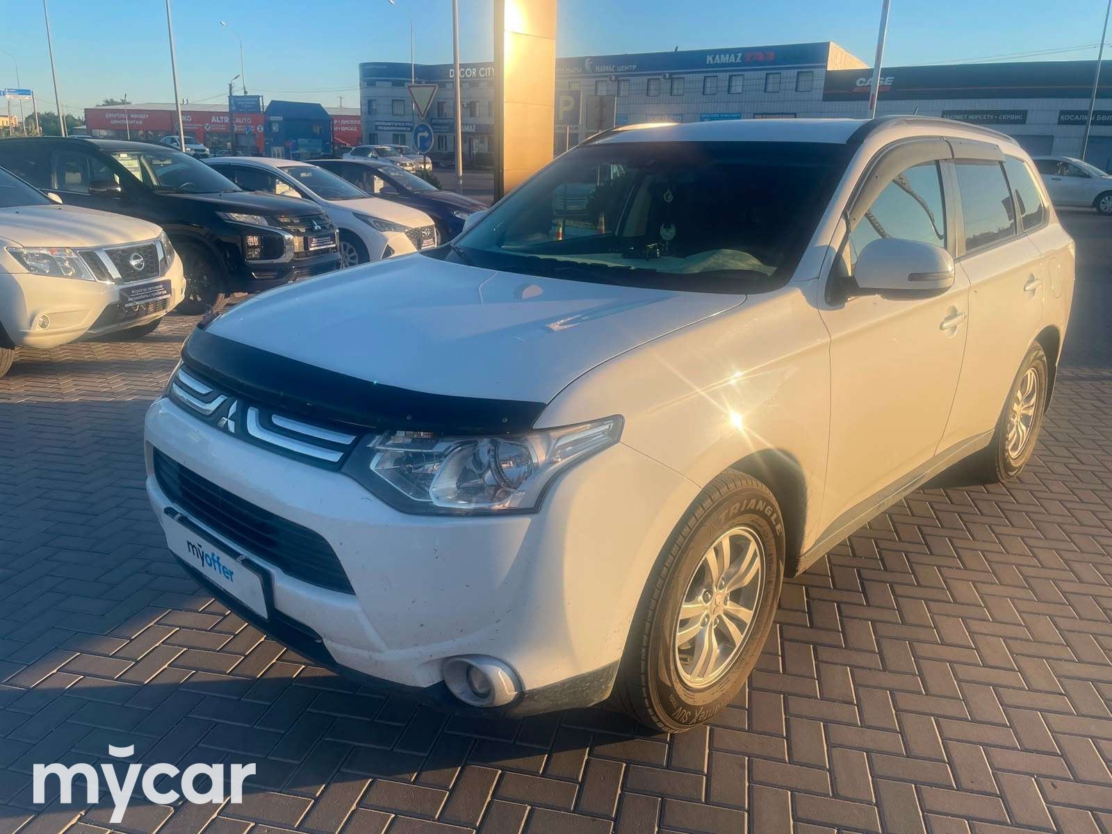 Mitsubishi Outlander 2013