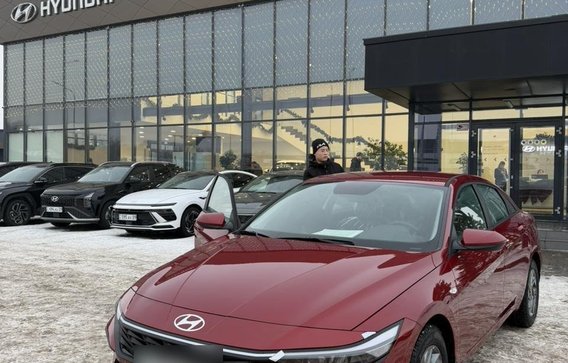 Hyundai Elantra 2025