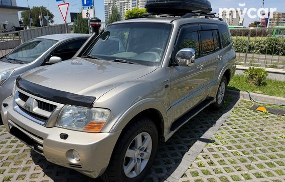 Mitsubishi Pajero 2005
