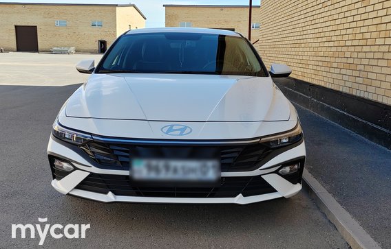 Hyundai Elantra 2024