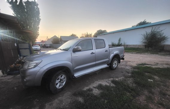 Toyota Hilux 2014