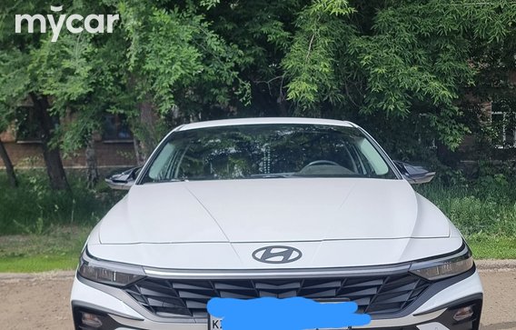 Hyundai Elantra 2024