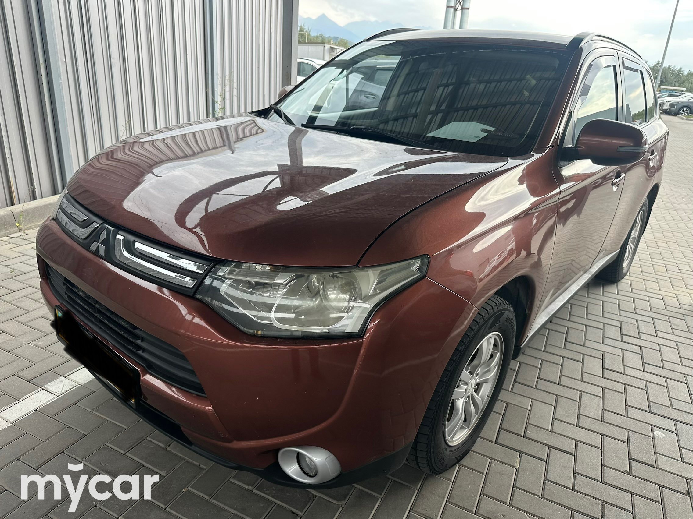 Mitsubishi Outlander 2012