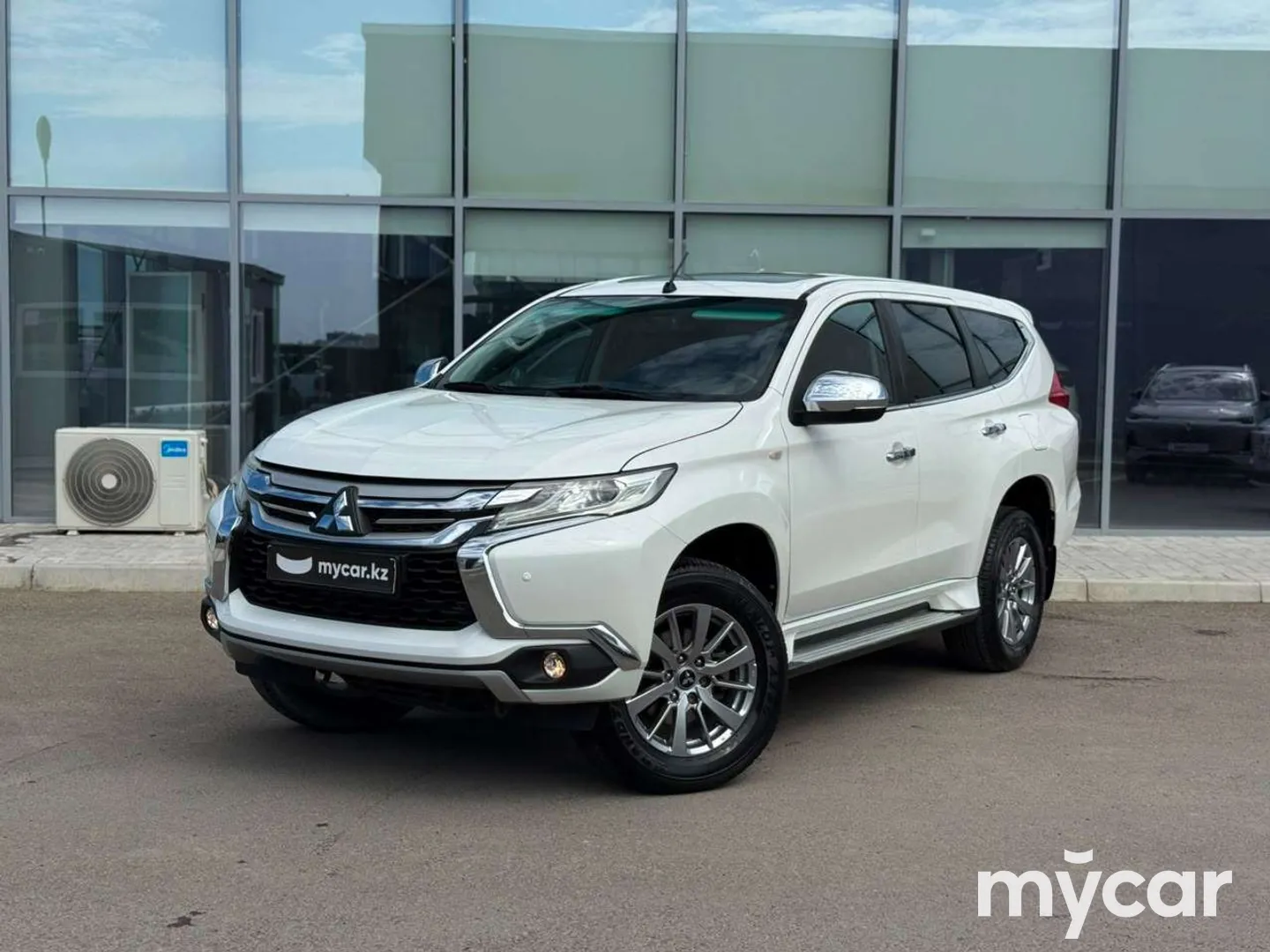 Mitsubishi Montero Sport, 2019