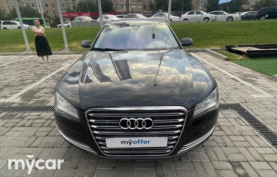 Audi A8 2012