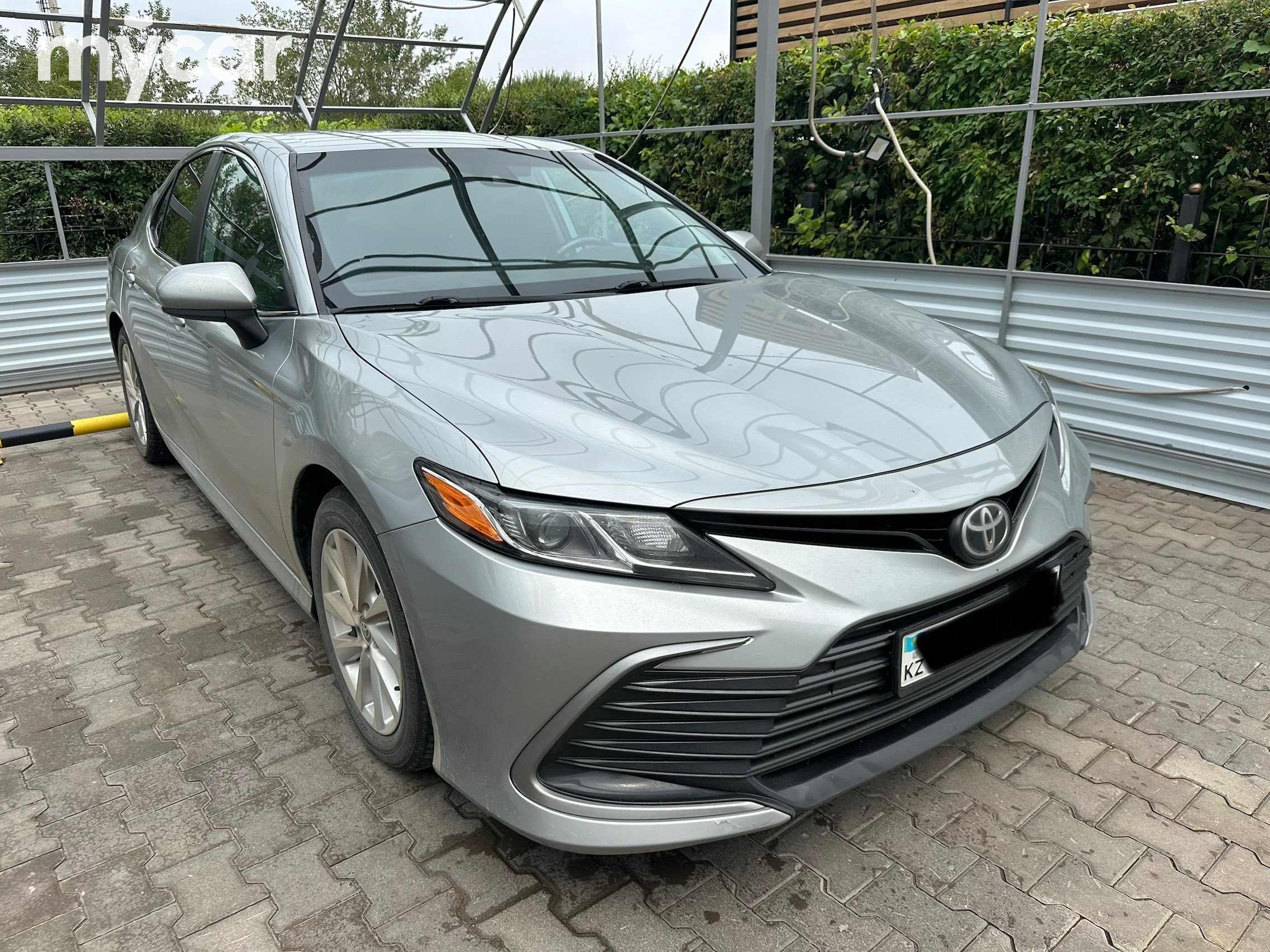 Toyota Camry 2021