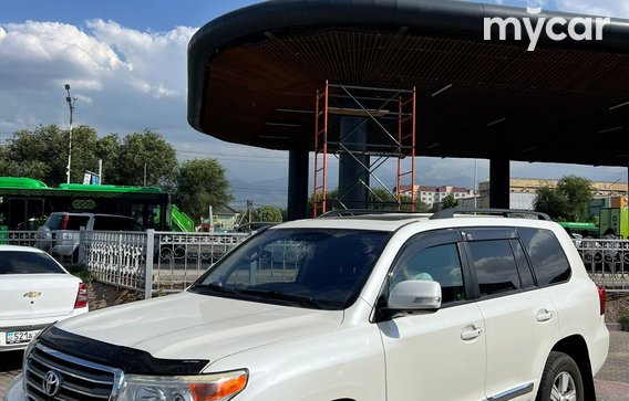 Toyota Land Cruiser 2012