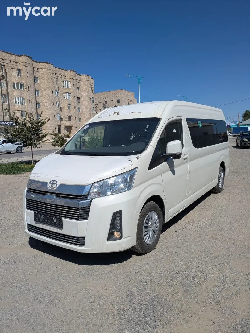 Toyota HiAce, 2024