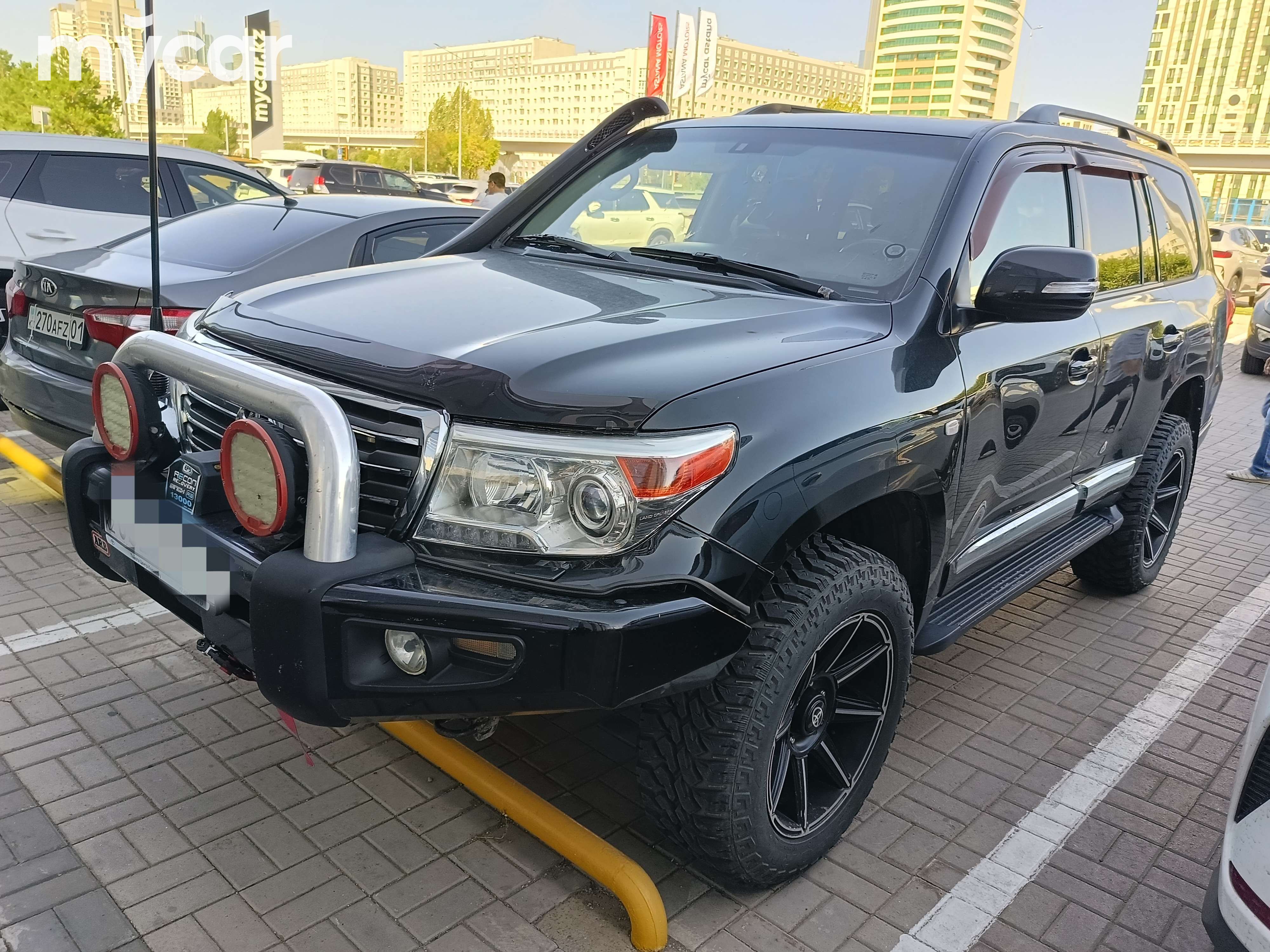 Toyota Land Cruiser 2011
