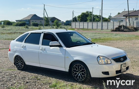 LADA Priora 2012
