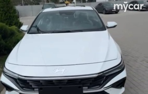 Hyundai Elantra 2024