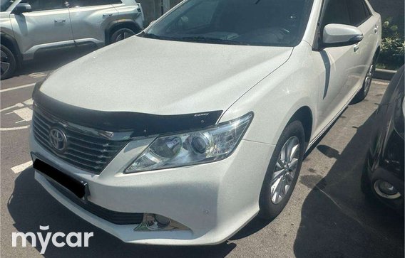 Toyota Camry 2014