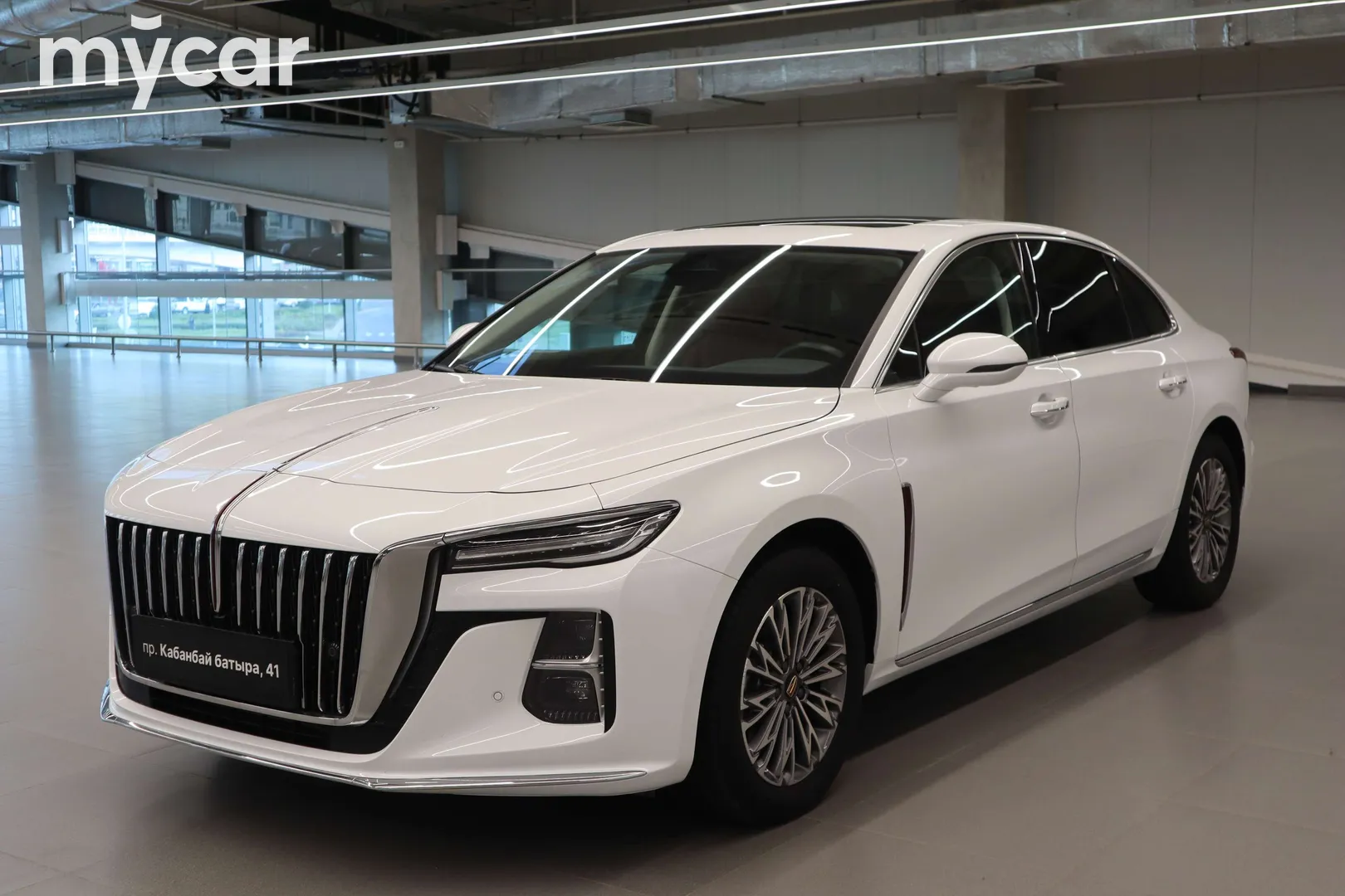 Hongqi H5, 2024