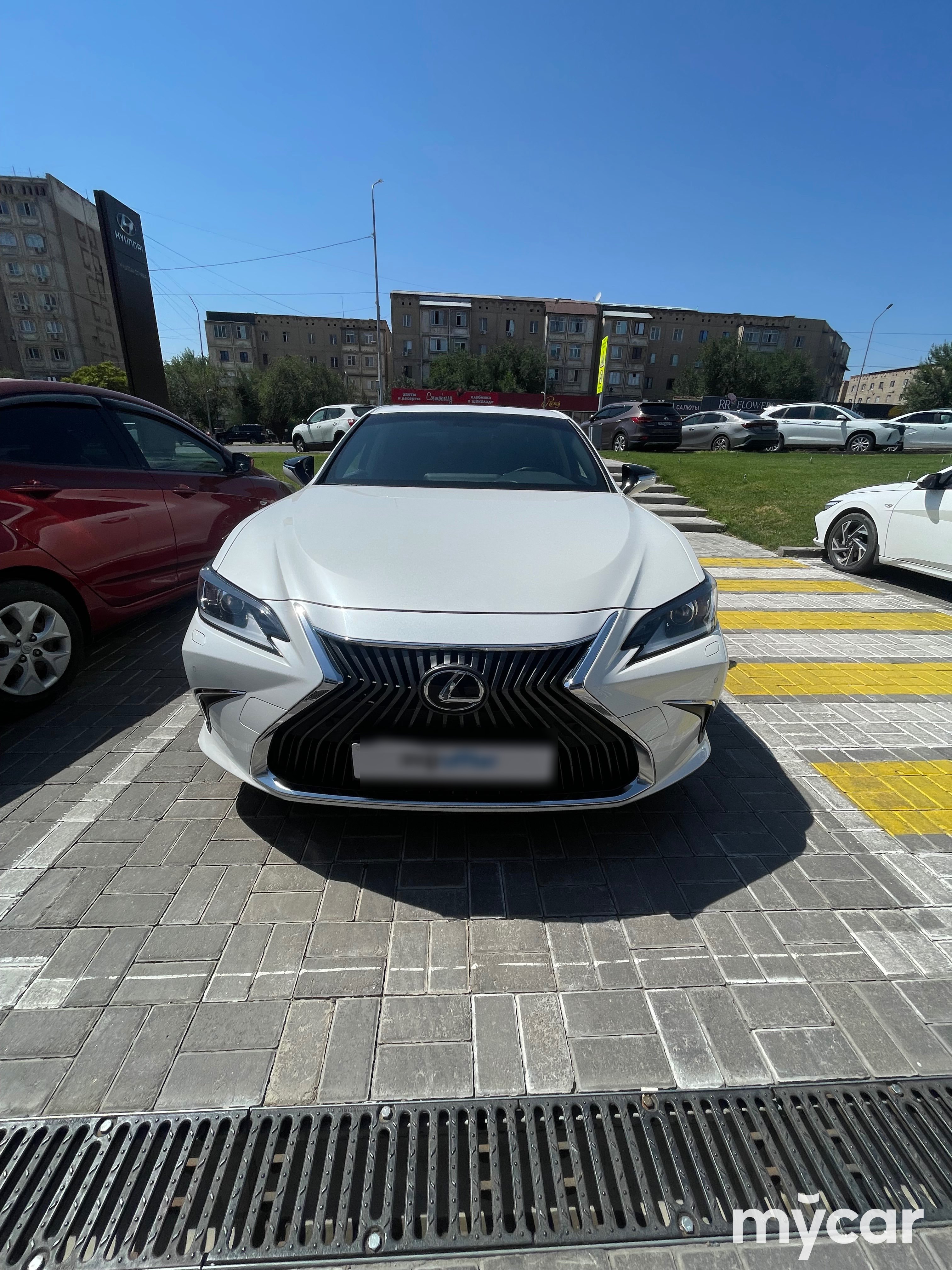 Lexus ES 2021