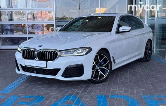 BMW 5 серия 2022