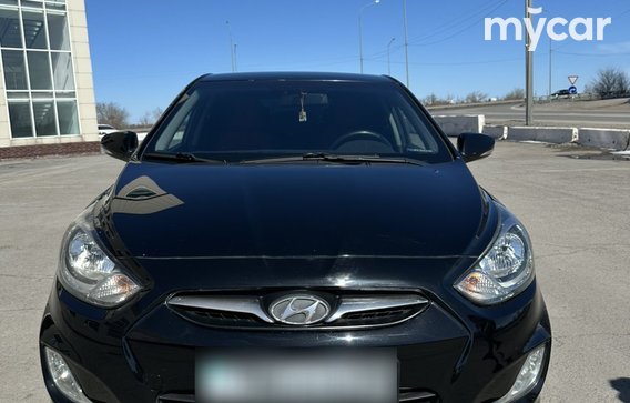 Hyundai Accent 2012