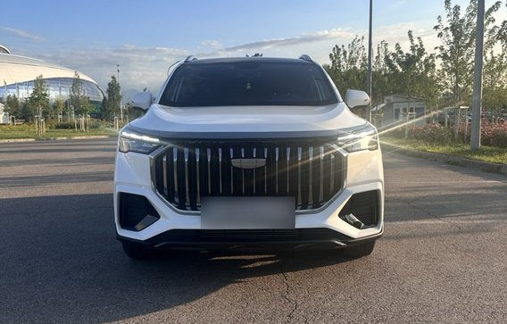 Geely Okavango 2025