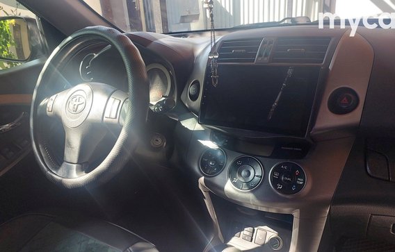 Toyota RAV4 2010