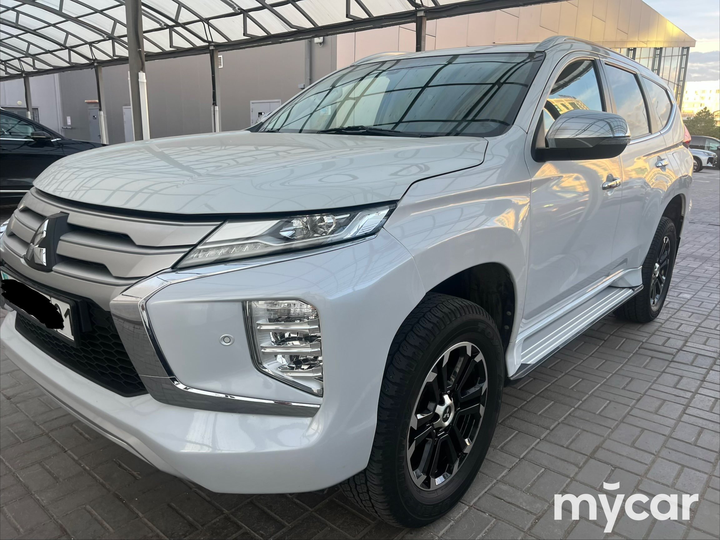 Mitsubishi Pajero Sport 2020
