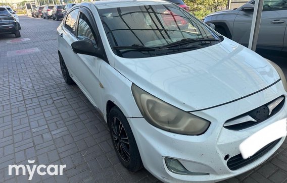 Hyundai Accent 2012
