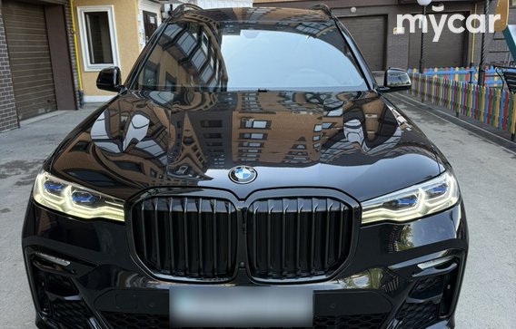 BMW X7 2021