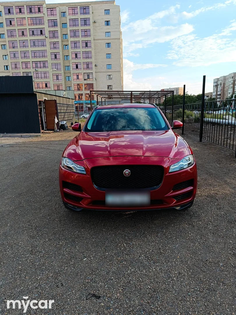 Jaguar F-Pace, 2017