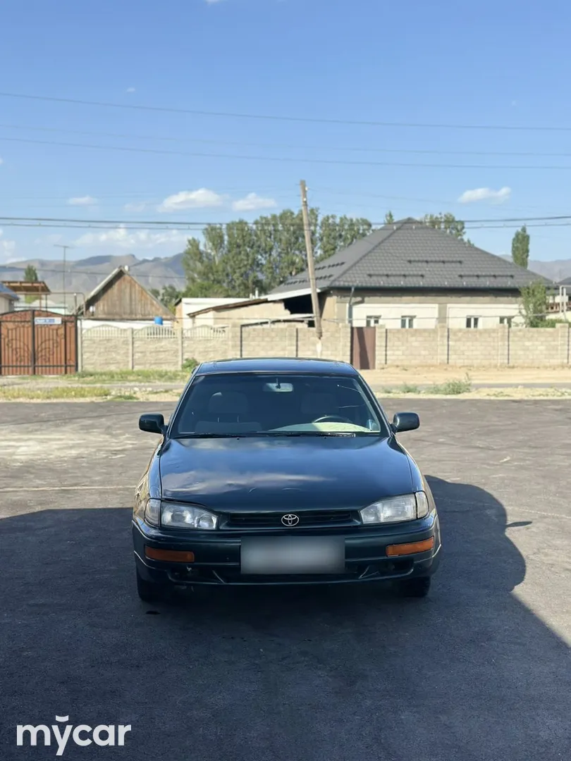 Toyota Camry, 1991