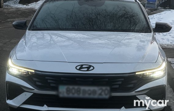 Hyundai Elantra 2024