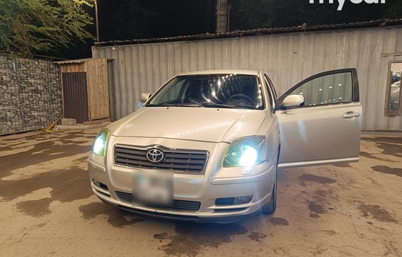 Toyota Avensis 2003