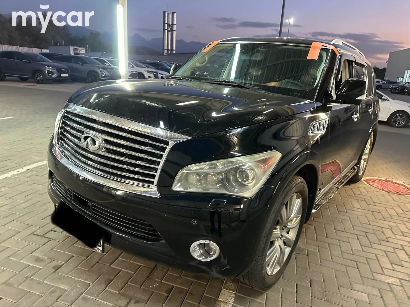 Infiniti QX56, 2011