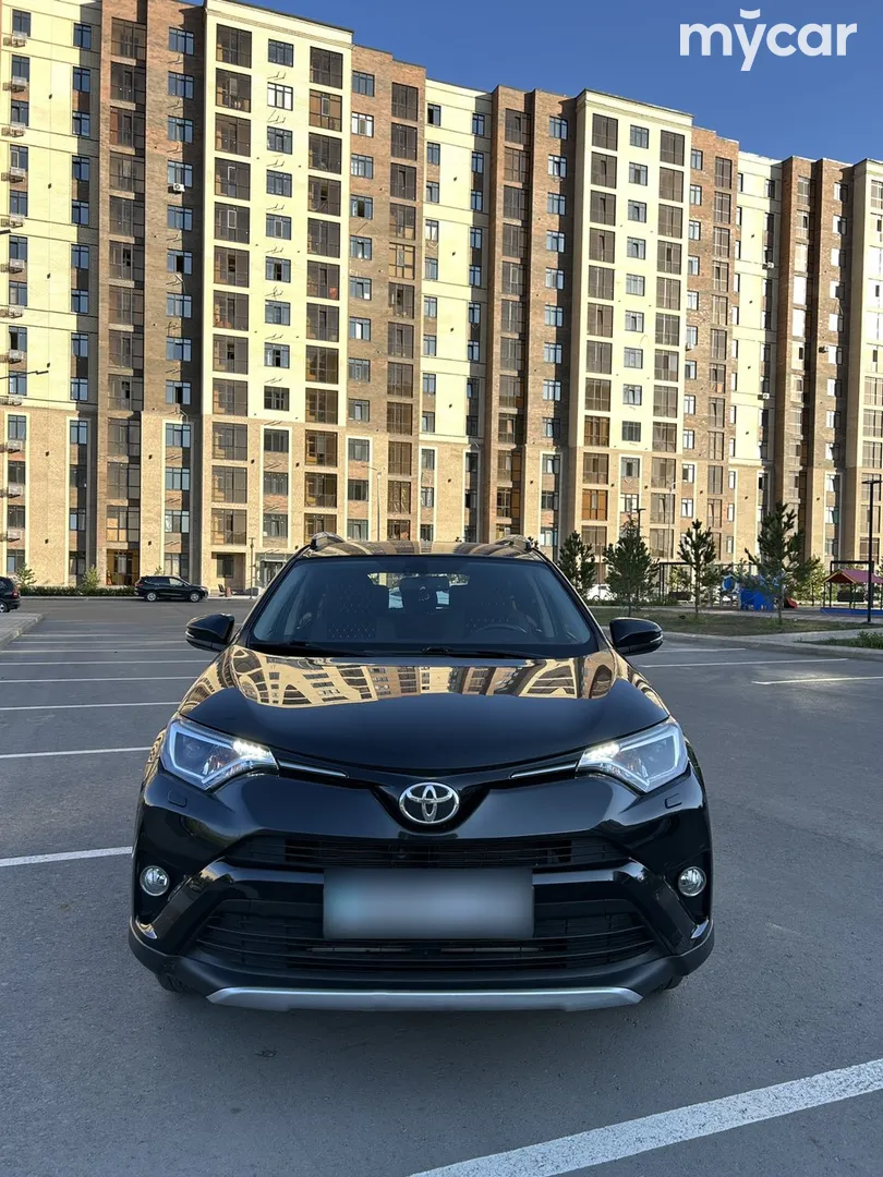 Toyota RAV4, 2015