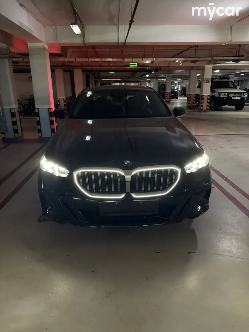 BMW 5 Series, 2025