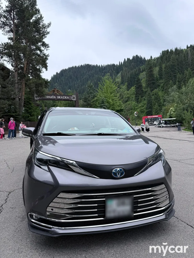 Toyota Sienna, 2020