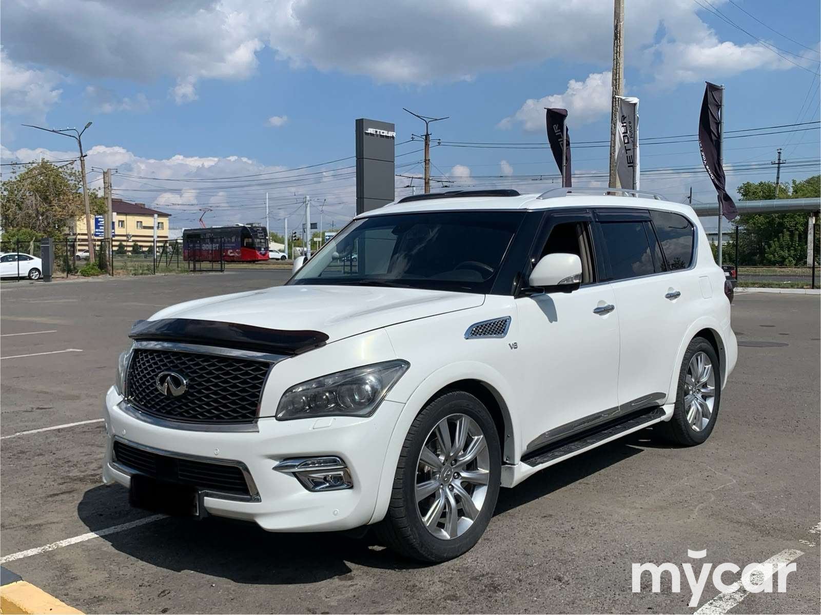 Infiniti QX56, 2011