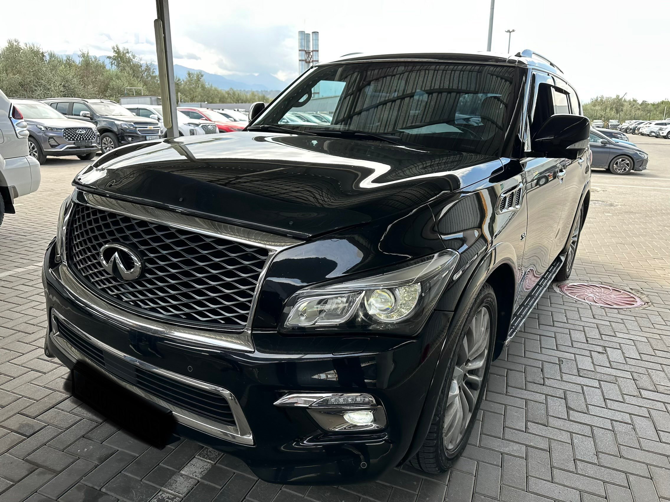 Infiniti QX80, 2014