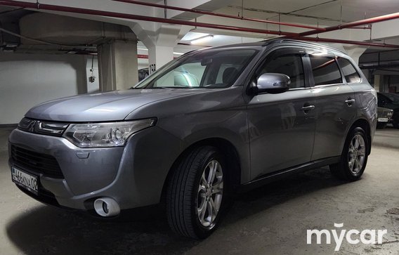 Mitsubishi Outlander 2014