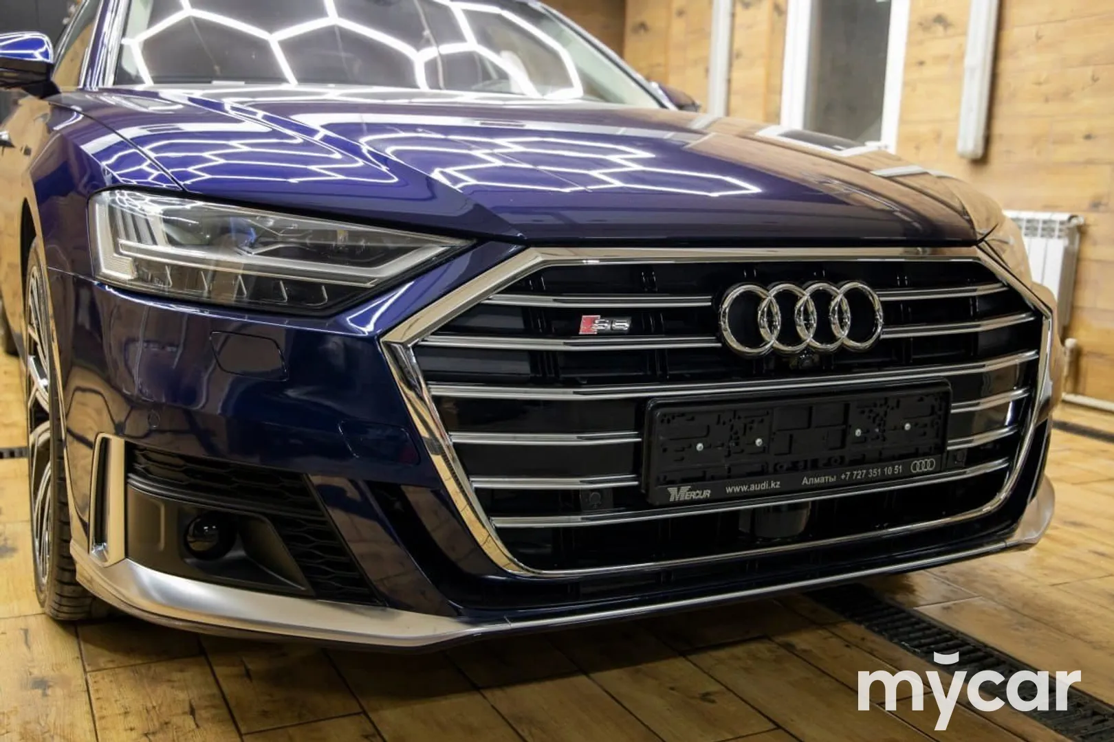 Audi A8, 2019
