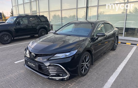 Toyota Camry 2021
