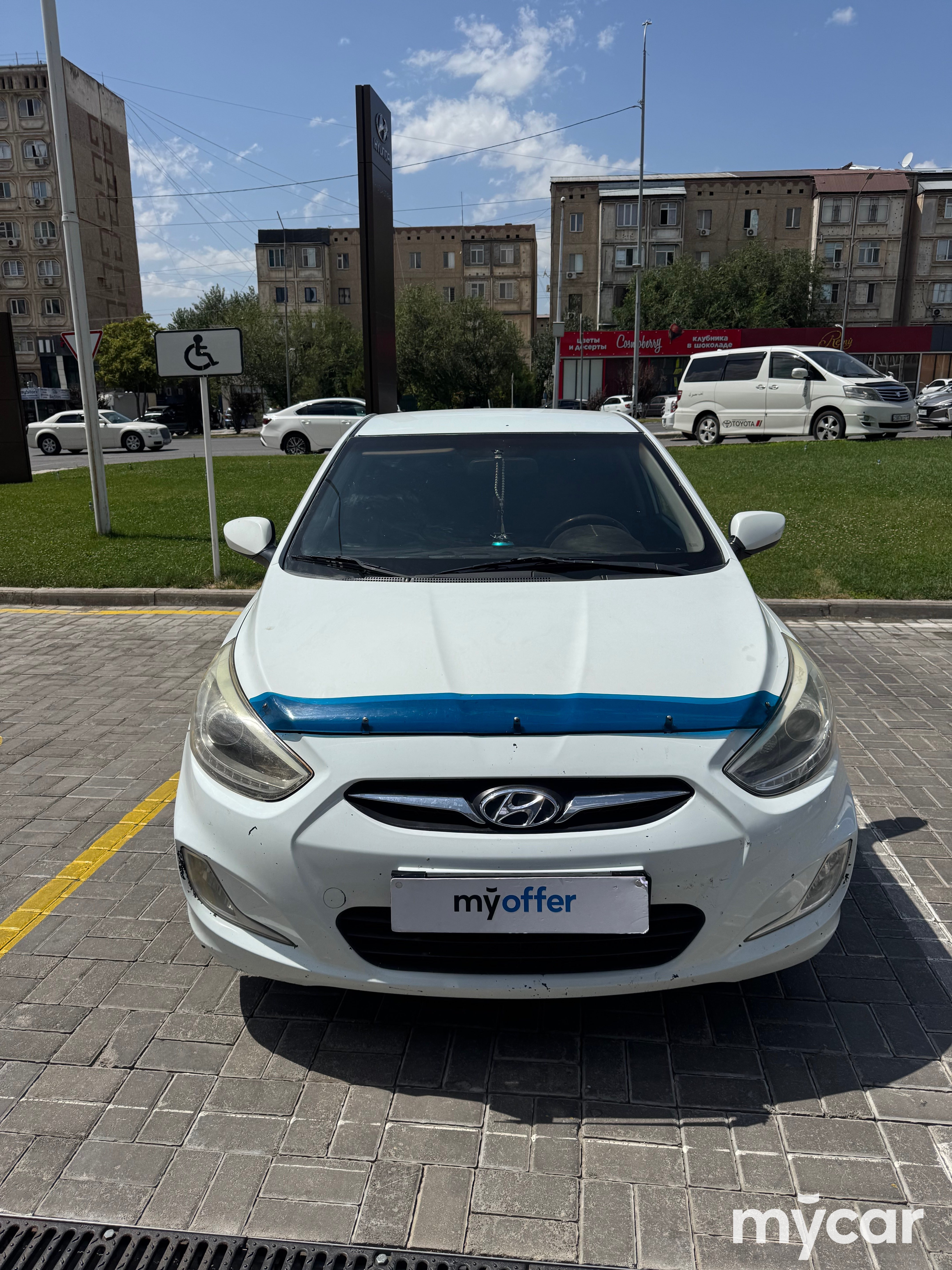 Hyundai Accent 2013