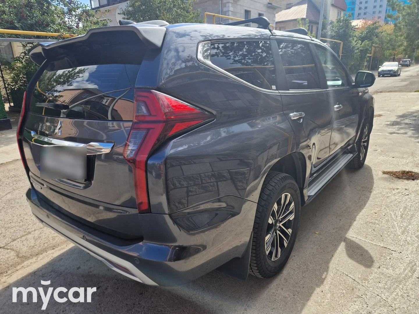 Mitsubishi Montero Sport, 2021