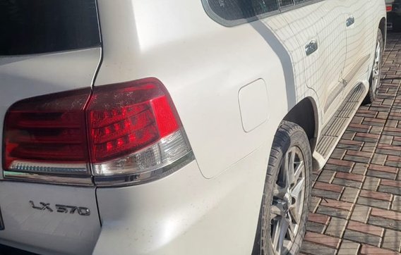 Lexus LX 2013
