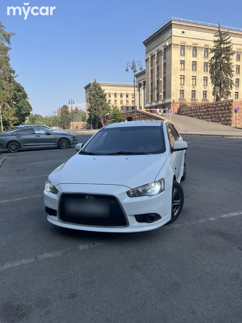 Mitsubishi Lancer, 2011