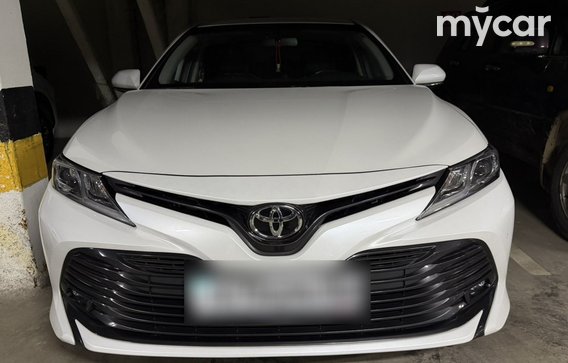 Toyota Camry 2019