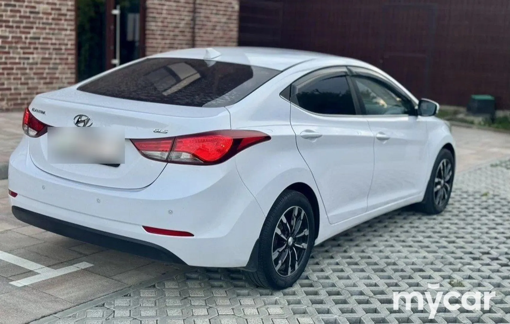 Hyundai Elantra, 2014