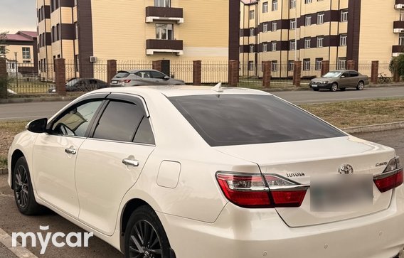 Toyota Camry 2015
