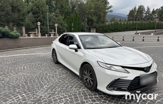 Toyota Camry 2022