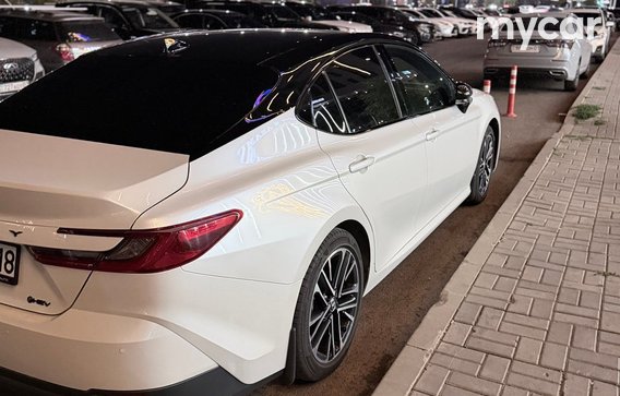 Toyota Camry 2025