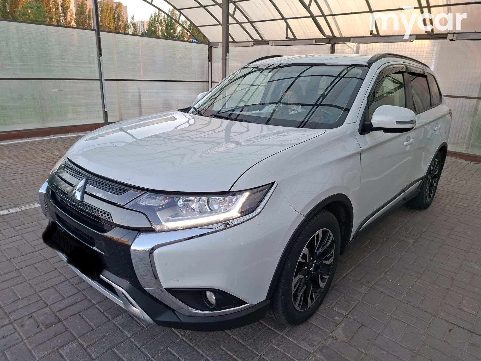 Mitsubishi Outlander 2021