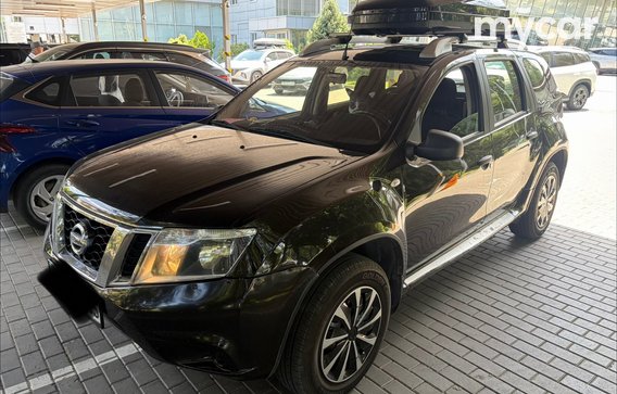 Nissan Terrano 2015